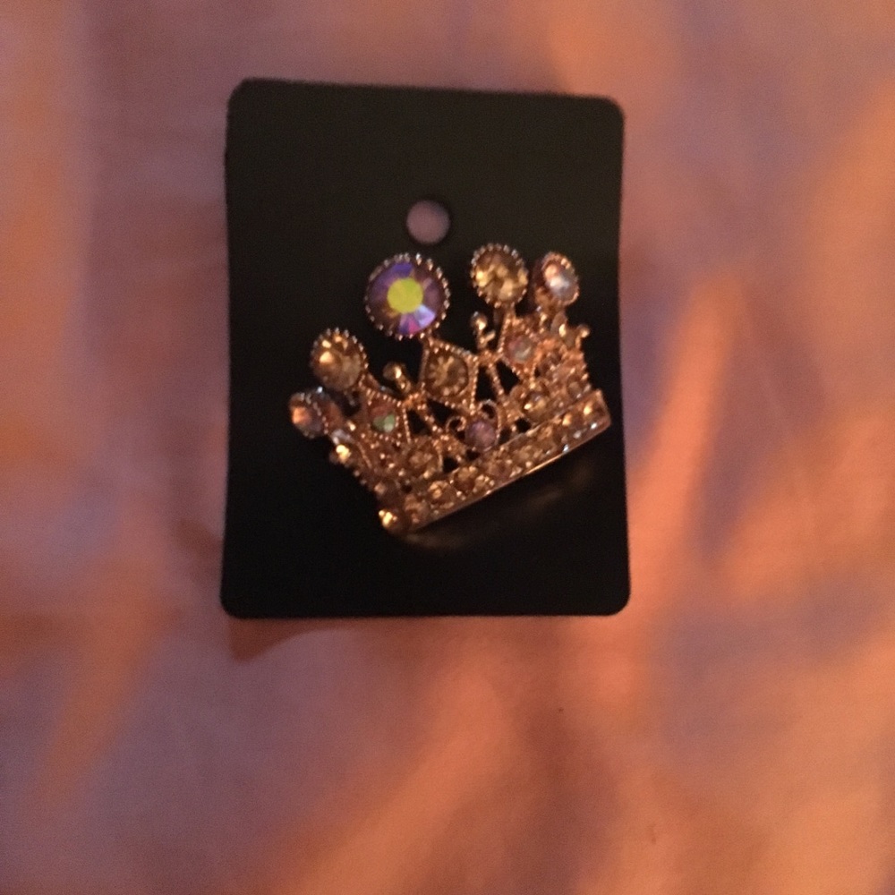 Brooch